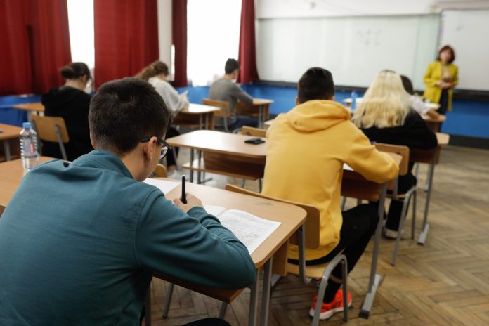 liceele-pedagogice-vor-avea-o-clasa-ix-a-cu-specializarea-educator-puericultor-din-2025-2026