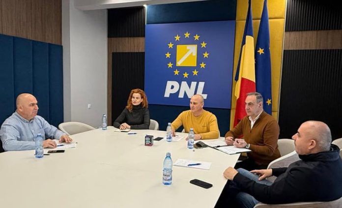 parlamentarii-liberali-din-bihor-vor-avea-cabinete-in-cinci-localitati