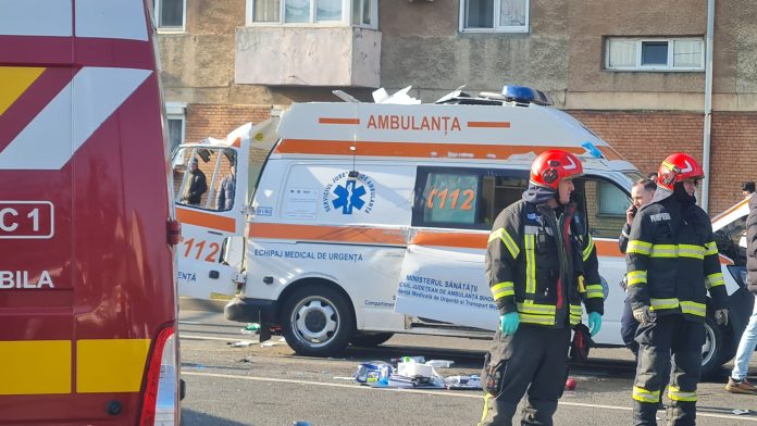 cum-a-avut-loc-accidentul-de-pe-b-dul-cantemir-cu-ambulanta-in-misiune