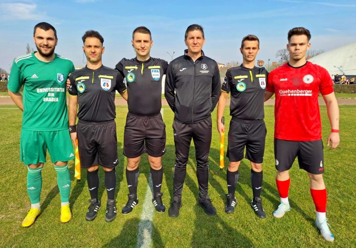 revenire-dupa-8-ani-a-plecat-arbitru-liga-2-si-s-a-intors-cu-ecuson-fifa