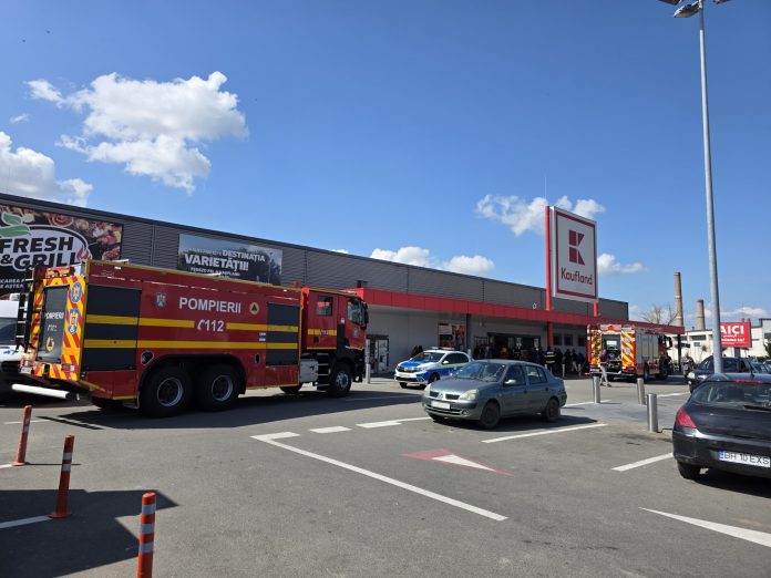 incendiu-la-kaufland-borsului-clientii-evacuati-urgent