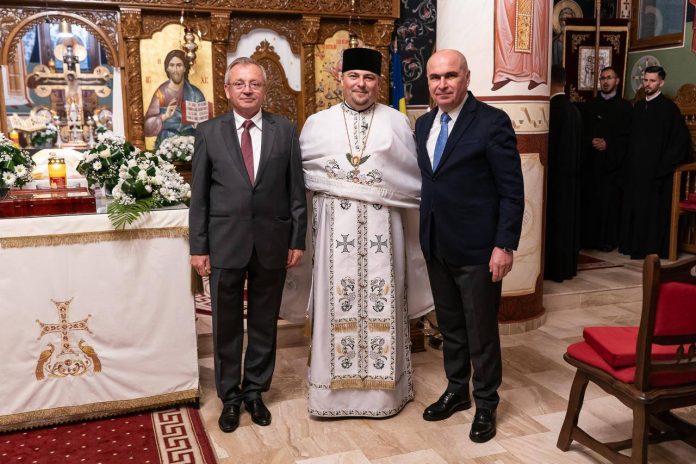 presedintele-ilie-bolojan-a-sarbatorit-pastele-in-bihor