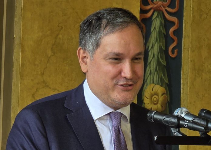 ministrul-economiei-ungariei-electrificarea-caii-ferate-viitorul-transporturilor-europene-verzi