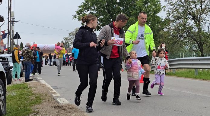 peste-300-de-concurenti-la-budureasa-mountain-running