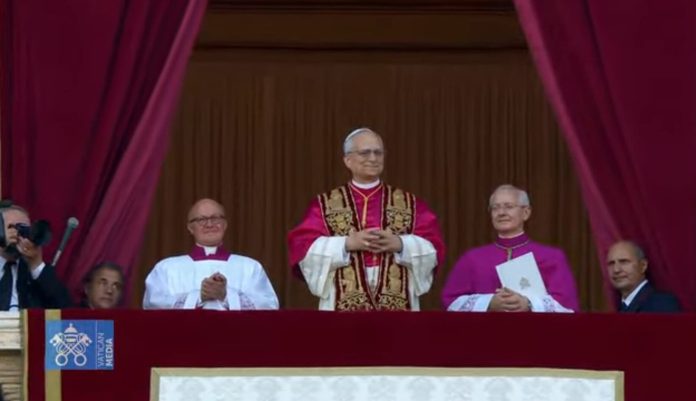 update-fum-alb-la-vatican-robert-francis-prevost-noul-papa