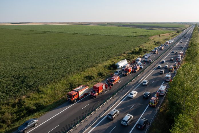 accident-mortal-pe-a2-autoturism-cu-echipa-de-baschet-rasturnat