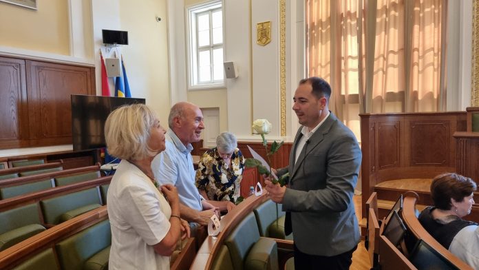 nunta-de-aur-la-primaria-oradea-25-familii-distinse