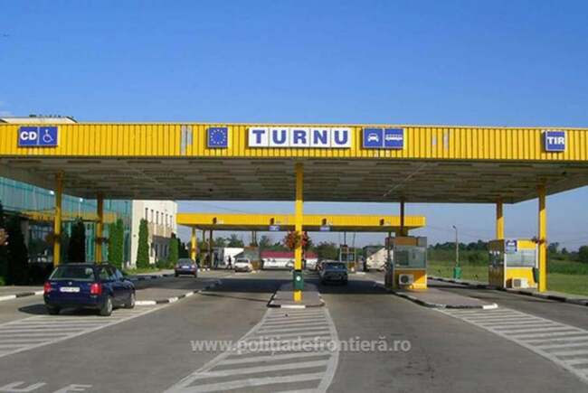 politisti-de-frontiera-din-arad-prinsi-furand-tigari