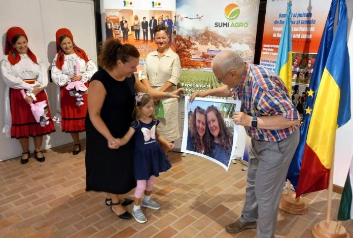 expozitie-dedicata-universului-gemenilor-la-galeria-mezey-lajos