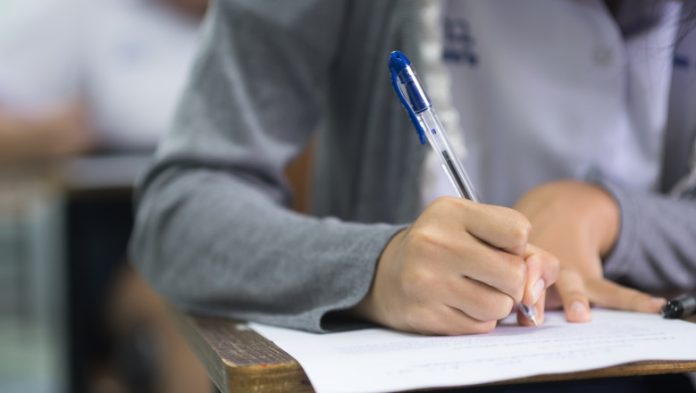 mec-a-lansat-consultare-pentru-proiectele-examenelor-nationale
