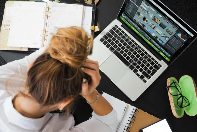 O pană globală de internet provoacă haos online