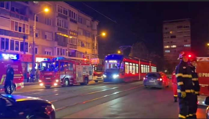 UPDATE: Alertă în Rogerius! Persoană amenință să se arunce de la etajul 6.