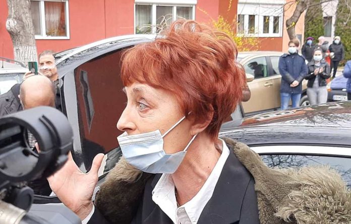 Flavia Groșan transferată la Pneumologie, în comă 4.