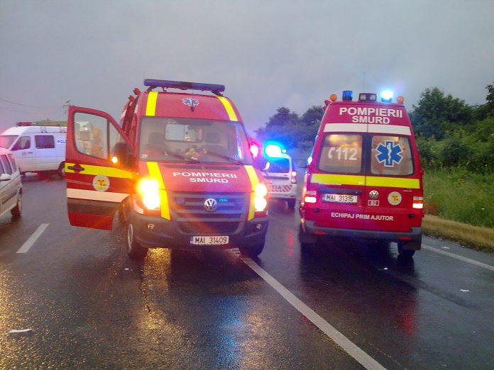 Accident grav pe DN1, Bihor: trei răniți în coliziune