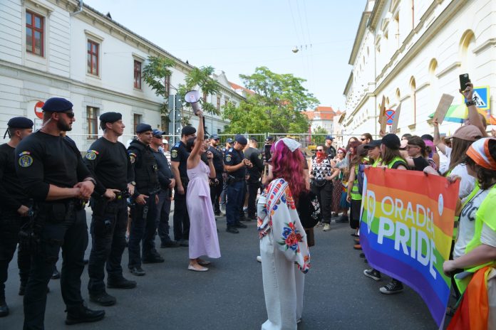 Asociaţia Accept şi Ark Oradea contestă interzicerea Oradea Pride la CEDO