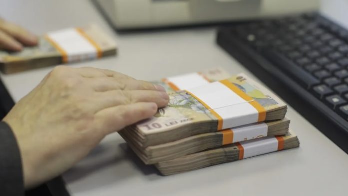 Pensiile de serviciu din România: aproape 12.000 beneficiari