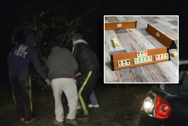 Tâlhărie la rummy pe bani: trei agresori prinși