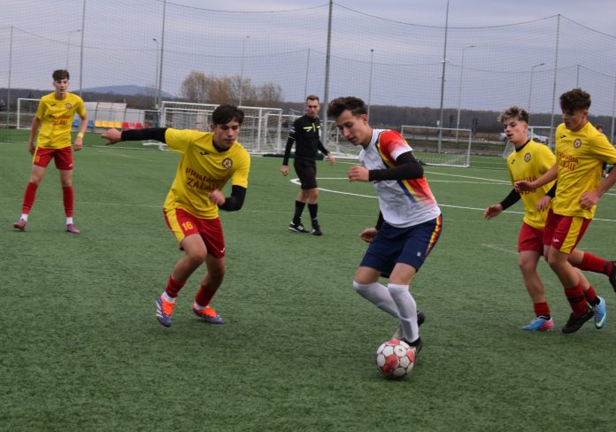 ACS Transilvania Sport Academy se bazează pe omogenitate. Un tânăr de 16 ani a fost avansat la prima echipă.