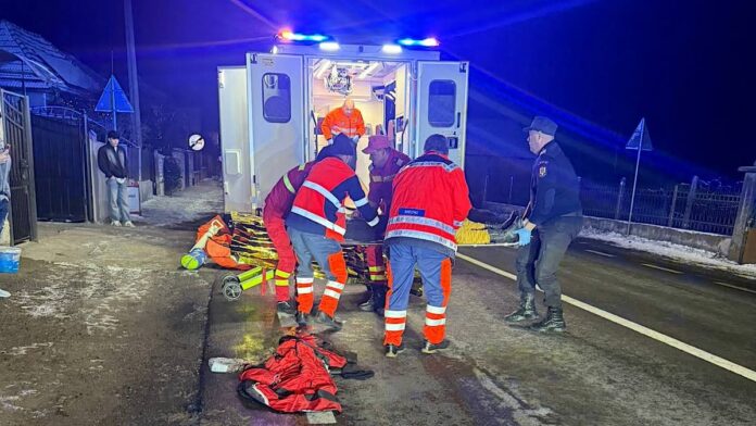Accident pe DN1 la Tinăud. Pieton rănit de mașină.