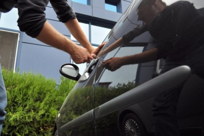 „Cadouri de Sărbători pentru un recidivist care a furat”