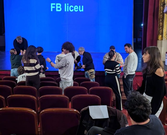 „Deşteptarea”: Deepfake şi bullying online la Teatrul Regina Maria