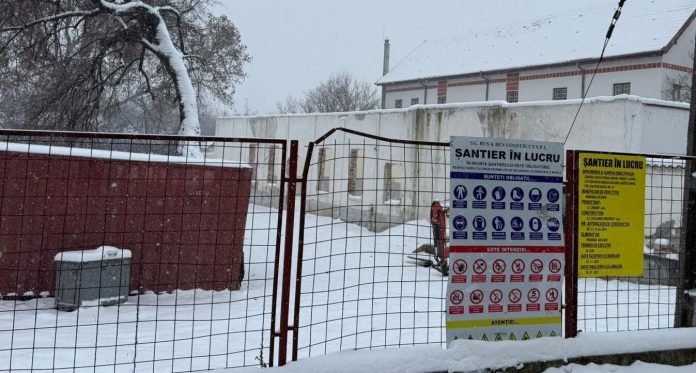 Fostul cinematograf din Săcueni va fi transformat într-un centru educațional pentru tineri.