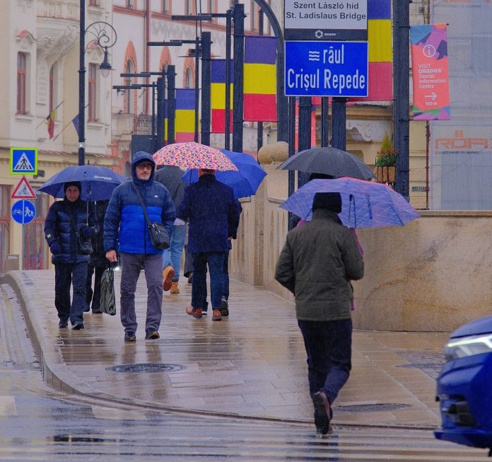 Se schimbă vremea: ploi, rafale puternice și un val de aer rece în următoarele zile în Bihor.