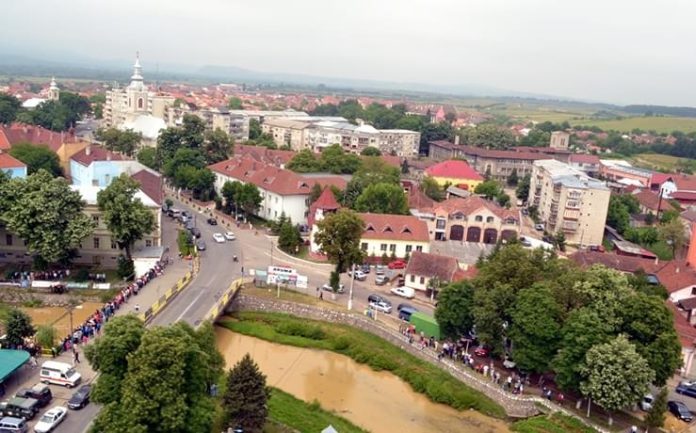Încercare de declasificare a Beiușului la statutul de oraș. Ce beneficii ar aduce pentru cetățeni?