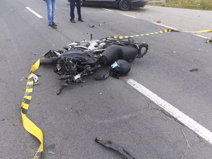 Accident între Cheșa și Cociuba Mare. Un motociclist a fost internat la spital în stare critică.