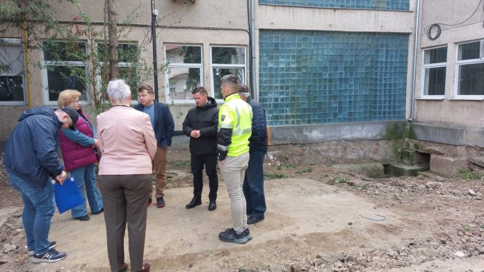 Ascensorul Spitalului din Marghita va fi funcțional în cel mult patru luni.