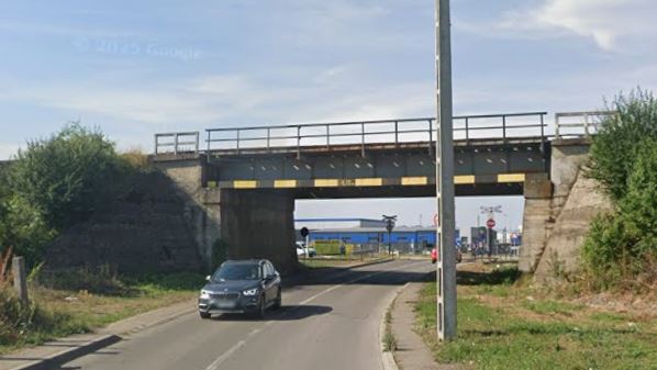 Atenție, șoferi! Circulația se închide la pasajul feroviar de pe strada Crângului.