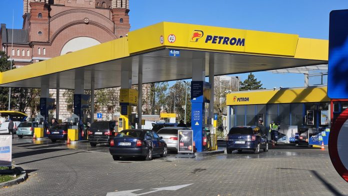 Explozia prețurilor la benzinării. Motorina standard se vinde în Oradea cu 9,84 lei/litru.