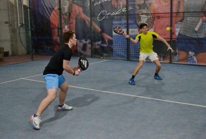 Harris Kopanyi și Dragoș Sabău au obținut victoria în etapa a III-a a circuitului „Oradea joacă padel”
