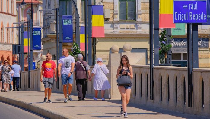 Vremea în Bihor pentru următoarele două săptămâni: află când va ploua și ce temperaturi ne așteaptă.