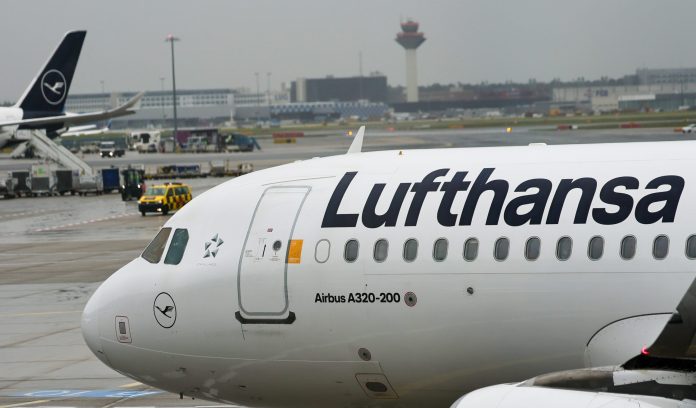 Lufthansa reduce semnificativ zborurile între München și mai multe aeroporturi din România. Care este situația pe Aeroportul Oradea?