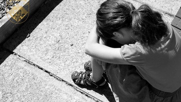 O fetiță de 11 ani din Bihor, agresată sexual de tatăl vitreg. Mama ei ar fi încercat să o convingă să-și retragă plângerea.