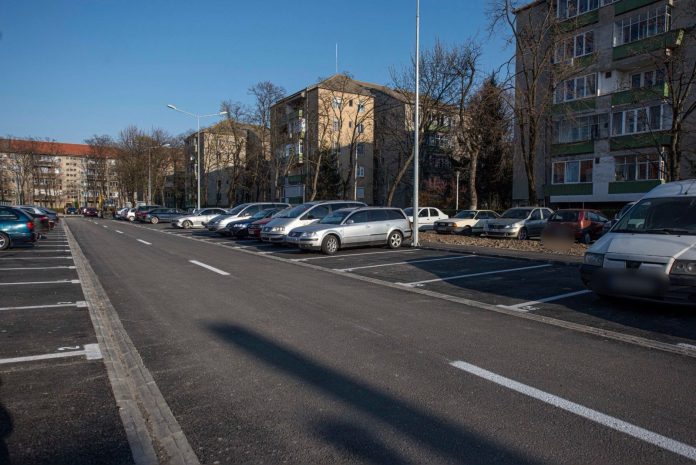 Primăria Oradea oferă o serie de clarificări referitoare la platforma digitală pentru alocarea locurilor de parcare.