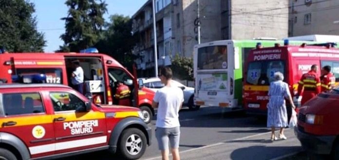Șoferiță de autobuz, achitată pentru ucidere din culpă, după ce a fost acuzată de moartea unei pasagere.