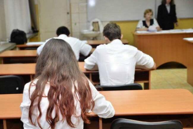 5 persoane reținute în urma perchezițiilor din Bihor și alte 4 județe, într-un caz de fraudare a Bacalaureatului