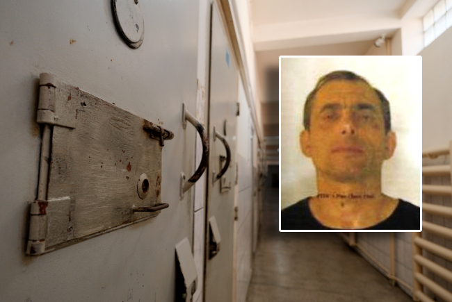 Condamnat pe viață pentru uciderea unui sculptor italian, un deținut de la Penitenciarul Oradea solicită comutarea pedepsei.