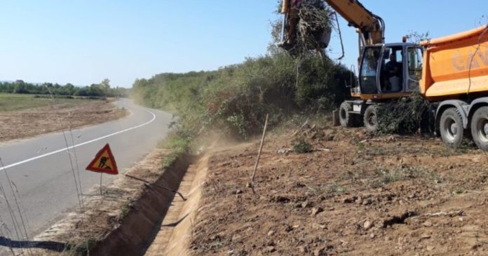 47,55 milioane lei nerambursabili pentru 18 utilaje de întreținere a drumurilor din Bihor 47,55 milioane lei nerambursabili pentru 18 utilaje de întreținere a drumurilor din Bihor
