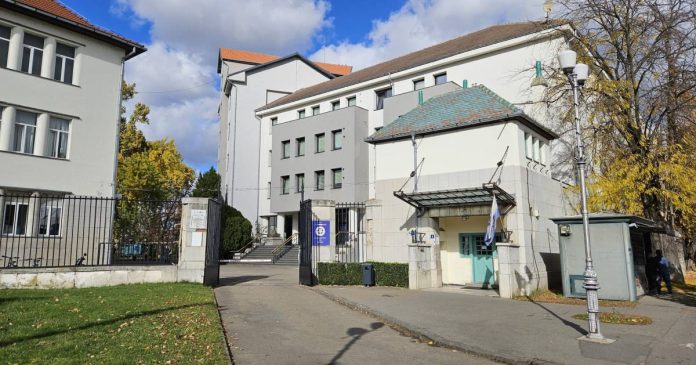 Burse de 4.000 de lei pentru tinerii cercetători, și prin Universitatea din Oradea Burse de 4.000 de lei pentru tinerii cercetători, și prin Universitatea din Oradea