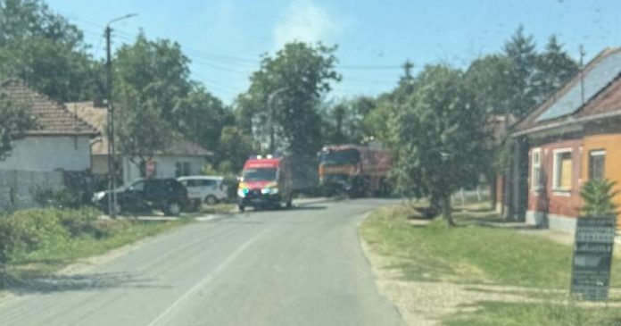 Incendiu la o casă din Tăuteu: flăcările au afectat o cameră și acoperișul