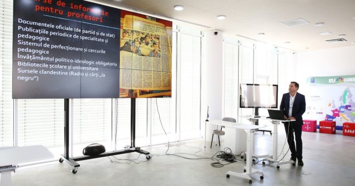 Incluziunea și digitalizarea, priorități în formarea viitorilor profesori la Oradea