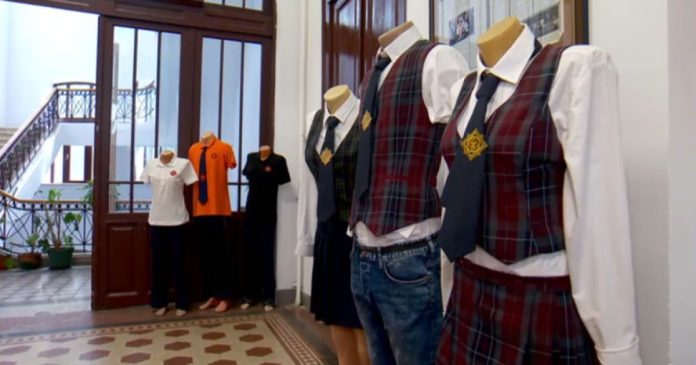 Uniformele școlare obligatorii au trecut de comisie. Ce se întâmplă cu amenzile Uniformele școlare obligatorii au trecut de comisie. Ce se întâmplă cu amenzile