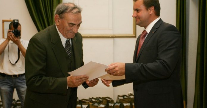 A murit primul președinte al Federației Patronilor Bihor, fost junior la CA Oradea A murit primul președinte al Federației Patronilor Bihor, fost junior la CA Oradea