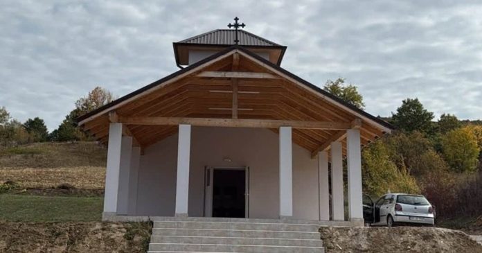 Capela mortuară din Luncasprie, sfințită. Primăria Dobrești anunță investiții noi