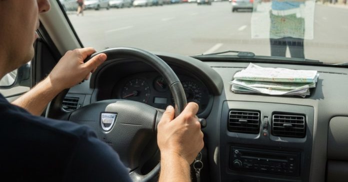 Controale pe șosele. Șoferii, opriți și chestionați în anchetele CNAIR