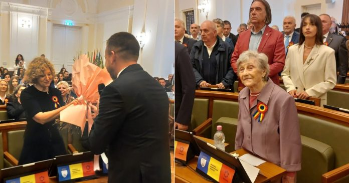 Flori pentru Oana Gheorghiu și Miorița Săteanu la 90 de ani, la Ziua Orașului