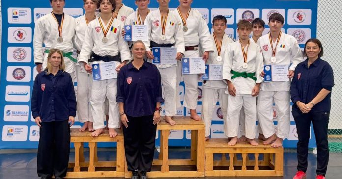Judo Club Liberty Oradea, vicecampioană națională pe echipe la cadeți